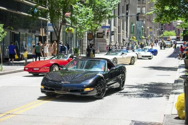 United Rays Corvettes cruising Pittsburgh